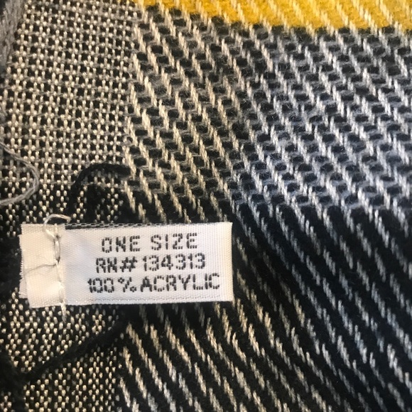 CLEARANCE! LAST 1 Colorful Plaid Wrap Style Poncho - Picture 9 of 12